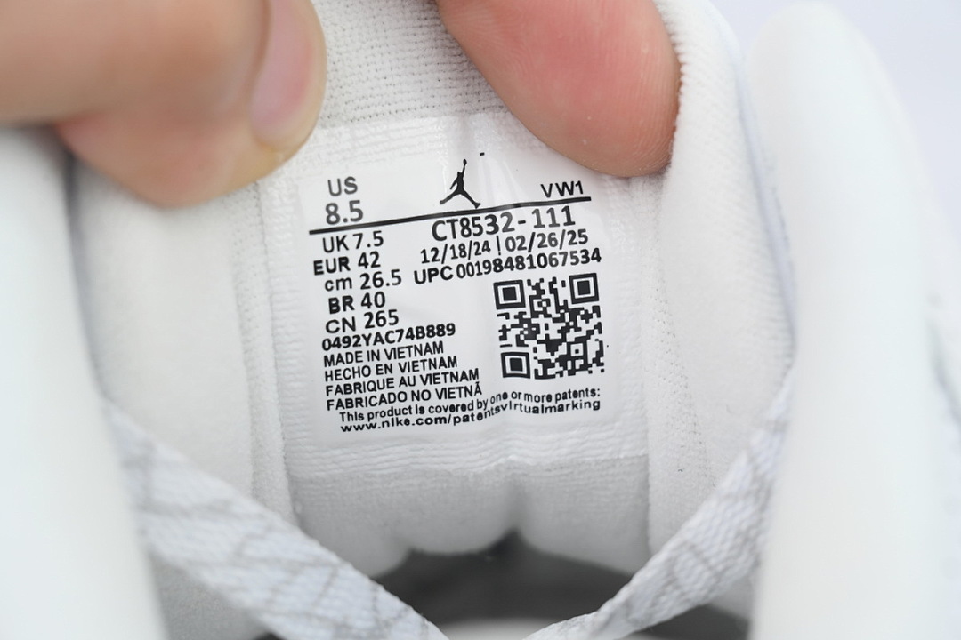  Air Jordan 3 Retro CT8532-111