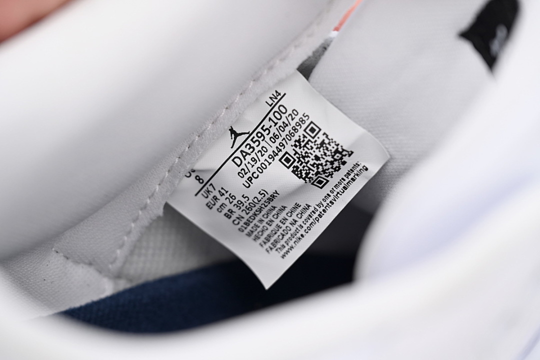 Fragment Design x Air Jordan 3 Black White DA3595-100