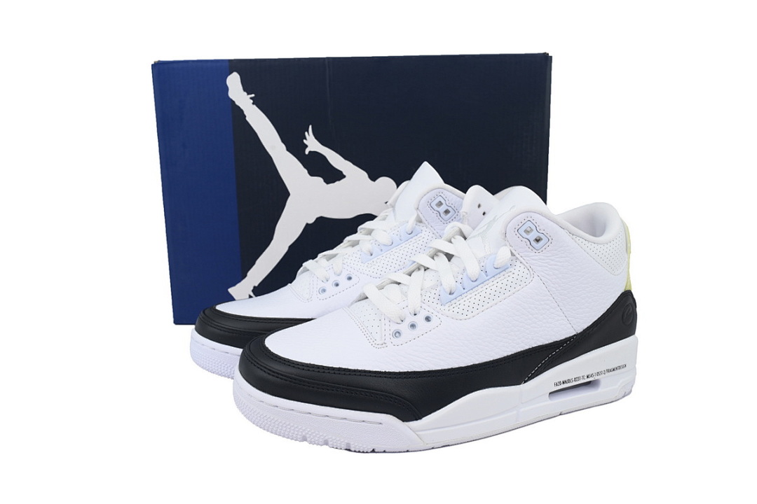  Fragment Design  Air Jordan 3 Negro y Blanco DA3595-100