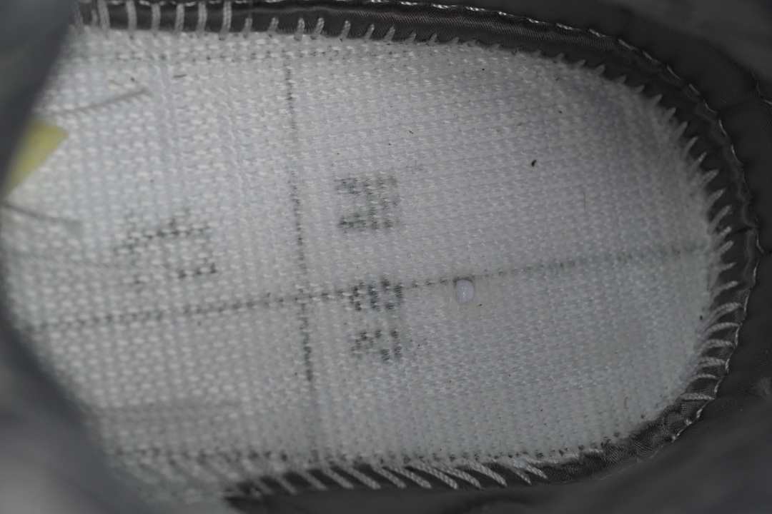  A Ma Maniere  Air Jordan 3 Retro SP Gris medio DH3434-110