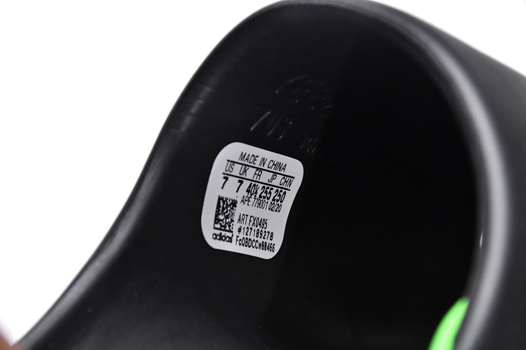  adidas Yeezy Slide Black FX0495