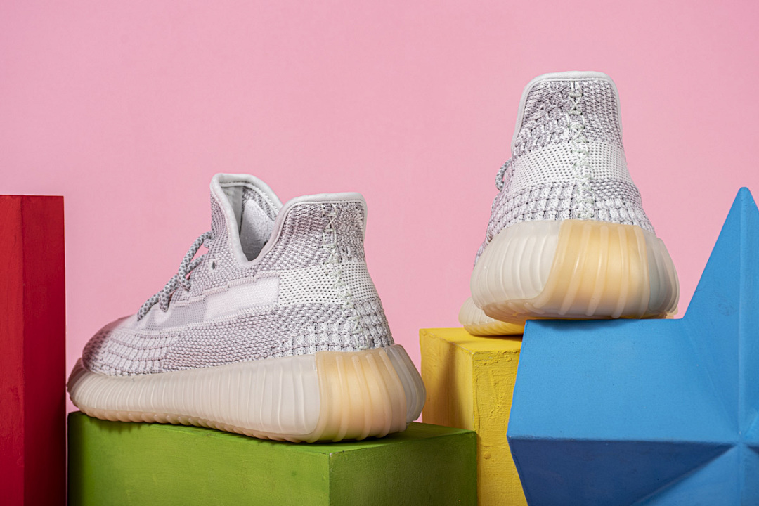 FX4348 adidas Yeezy Boost 350 V2