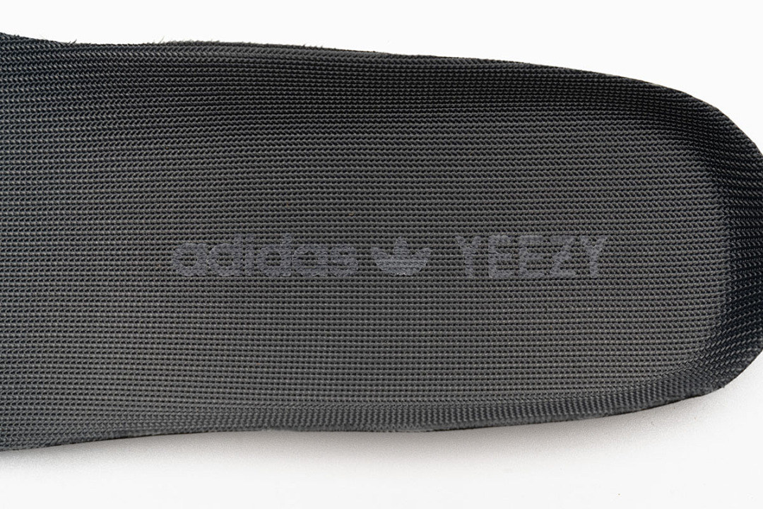 FX9033 adidas Yeezy Boost 350 V2
