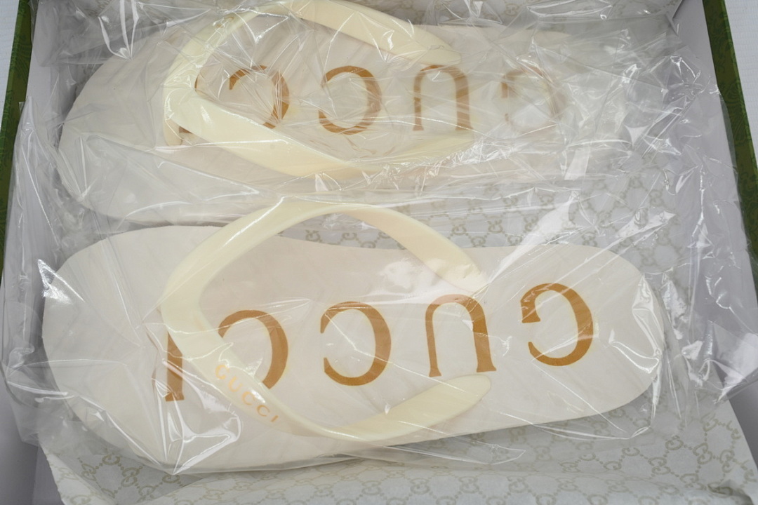 Gucci Beige