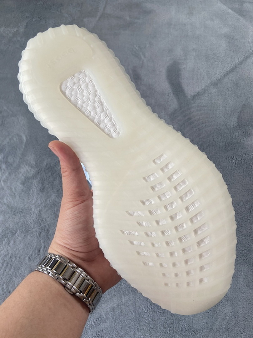 GW2869 adidas Yeezy Boost 350 V2 Mono Ice