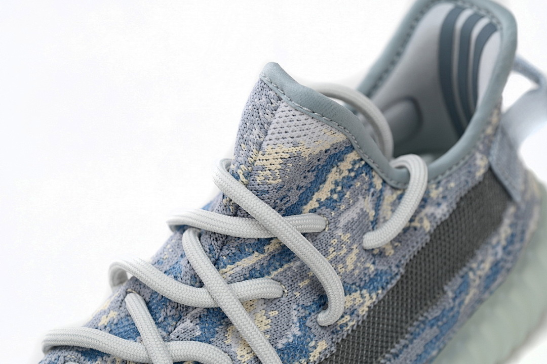GW3375 adidas Yeezy Boost 350 V2 Sky Blue