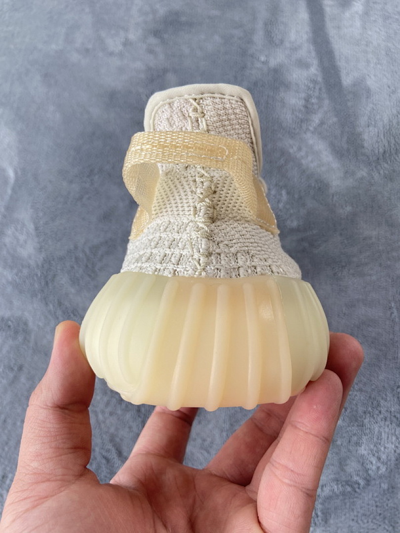 GY3438 Adidas Yeezy Boost 350 V2 Light UV Sensitive