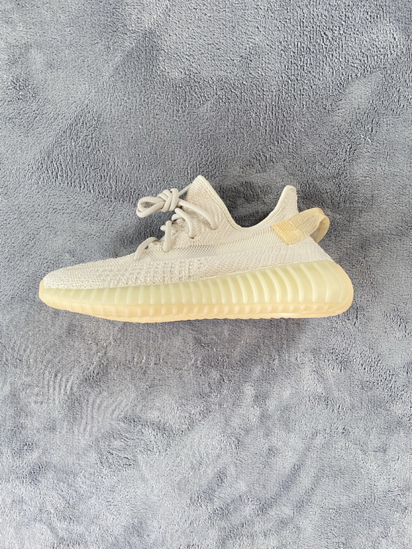 GY3438 Adidas Yeezy Boost 350 V2 Light UV Sensitive