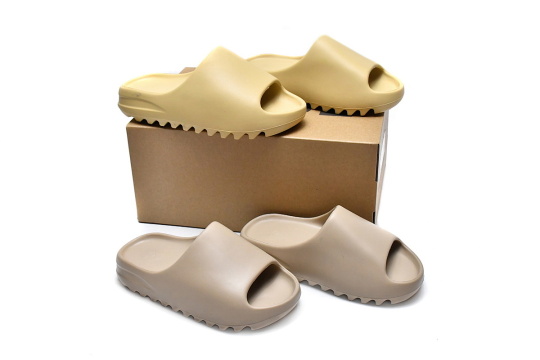 GZ5554 adidas Yeezy Slide Pure