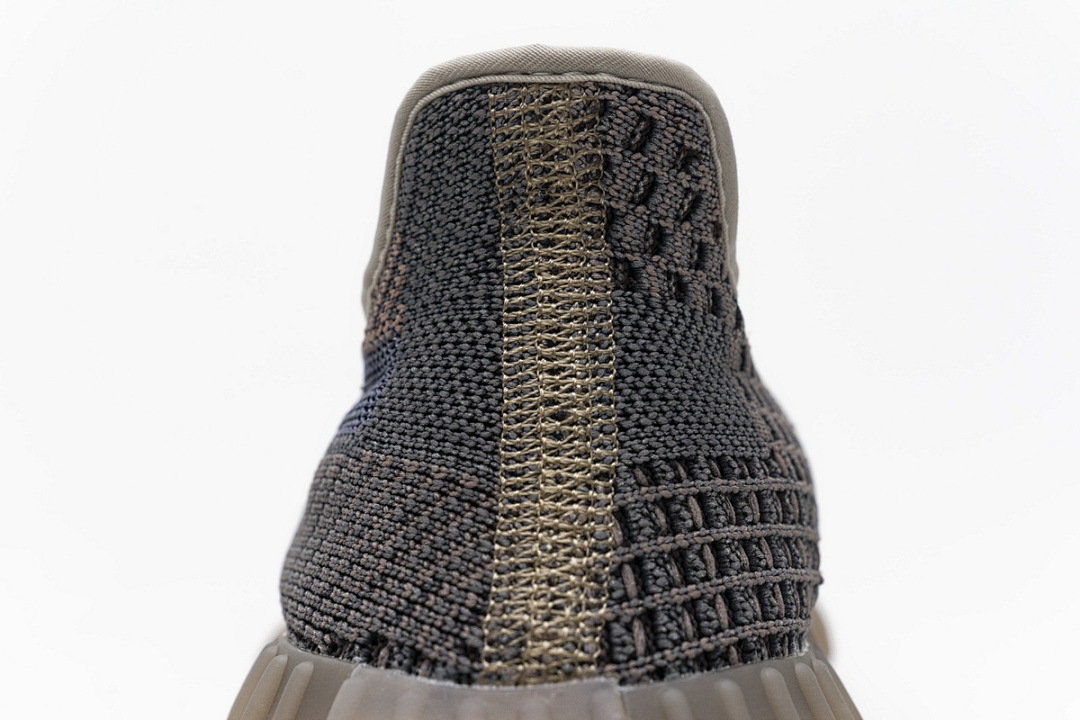 H02795 adidas Yeezy Boost 350 V2