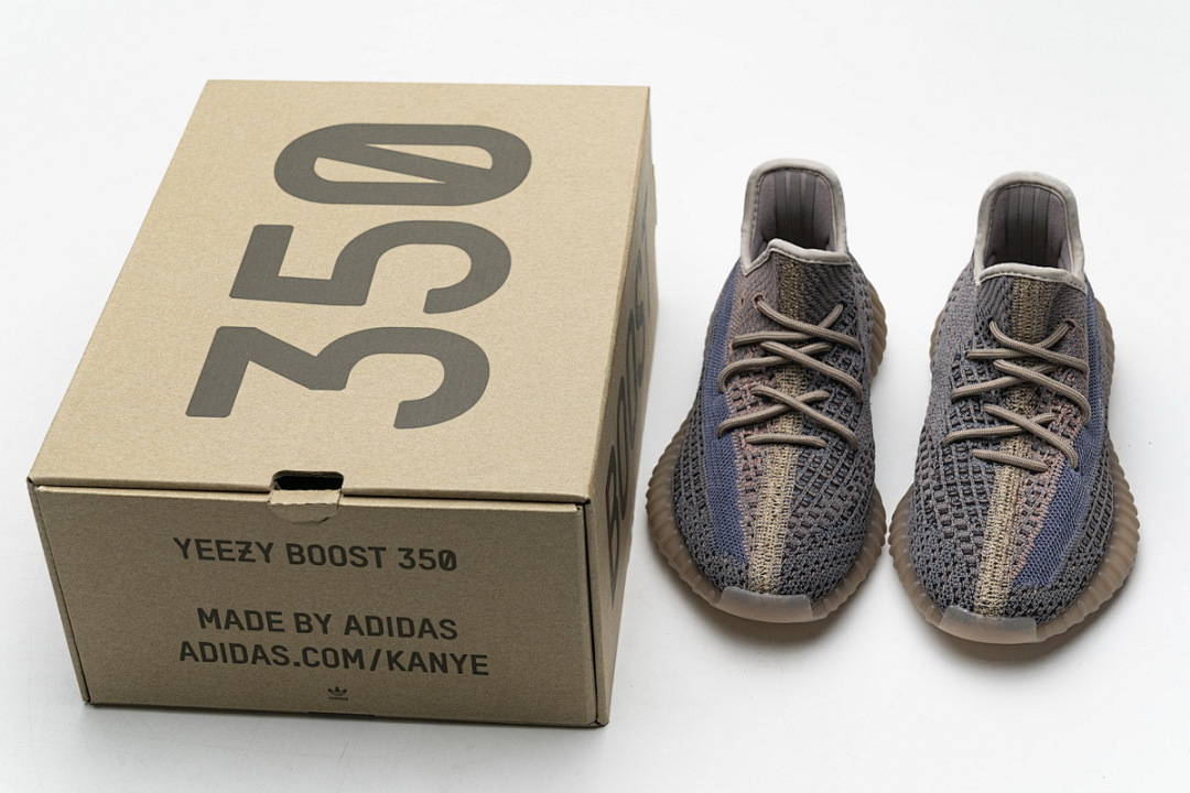 H02795 adidas Yeezy Boost 350 V2