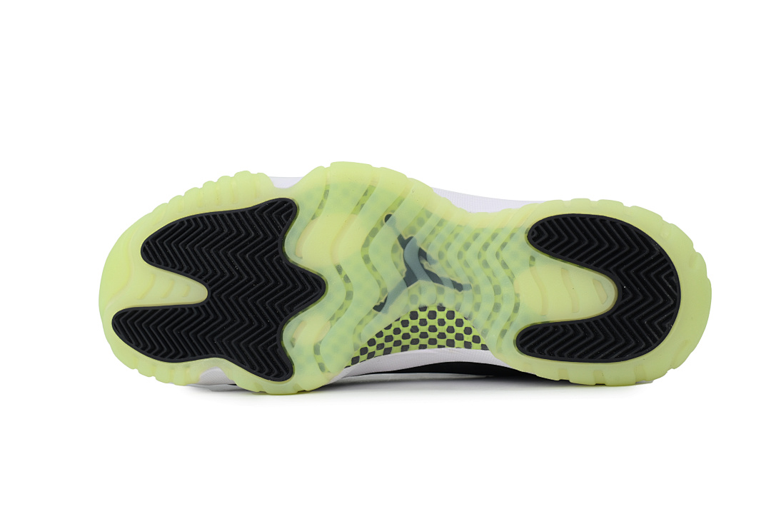   Air Jordan 11 Retro GS IB1378-001