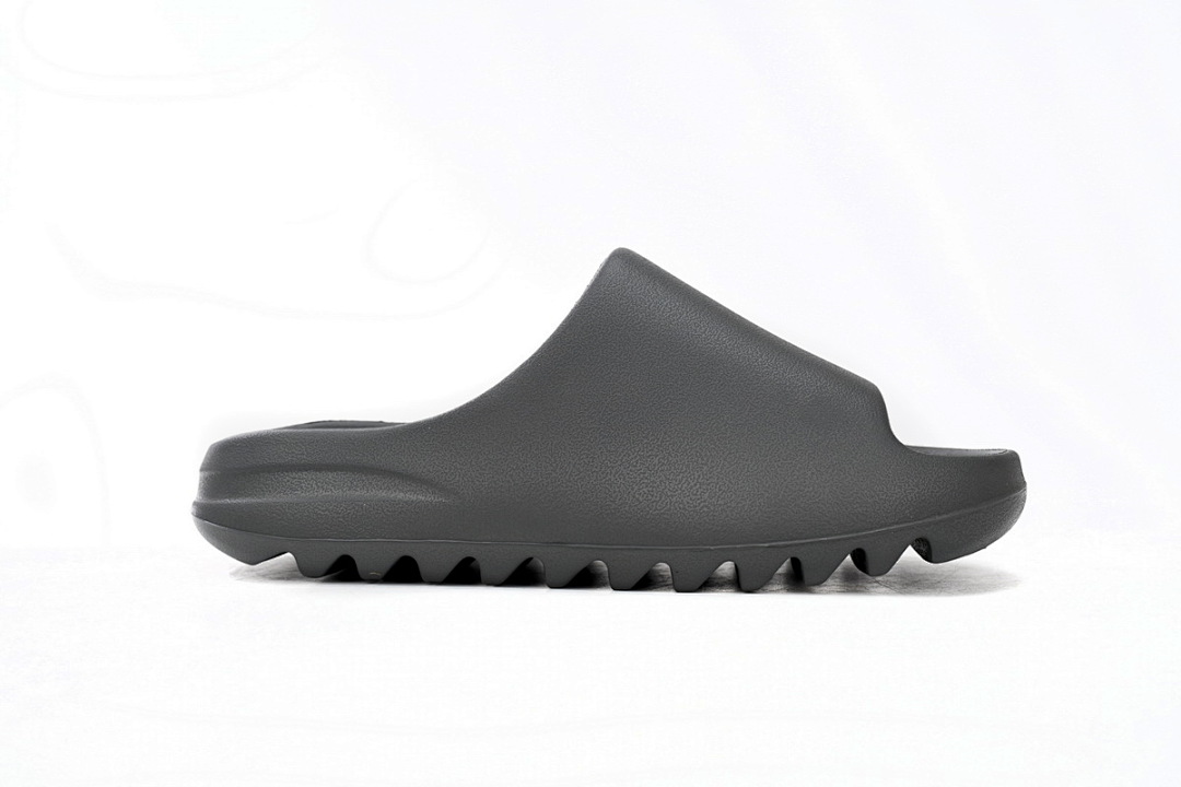  adidas Yeezy Slide ID4132