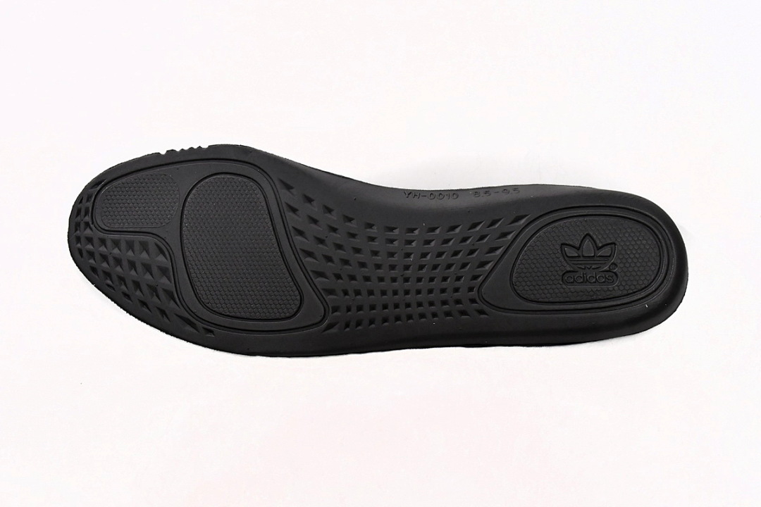 ID4811 adidas Yeezy 350 V2 Dark Salt