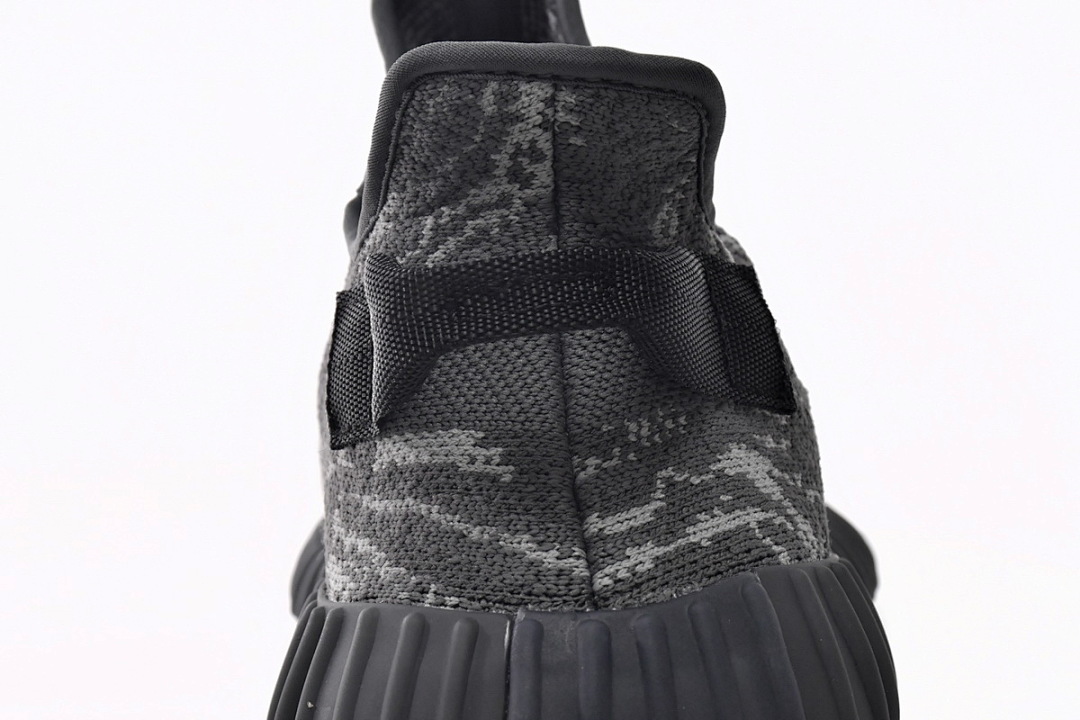 ID4811 adidas Yeezy 350 V2 Dark Salt