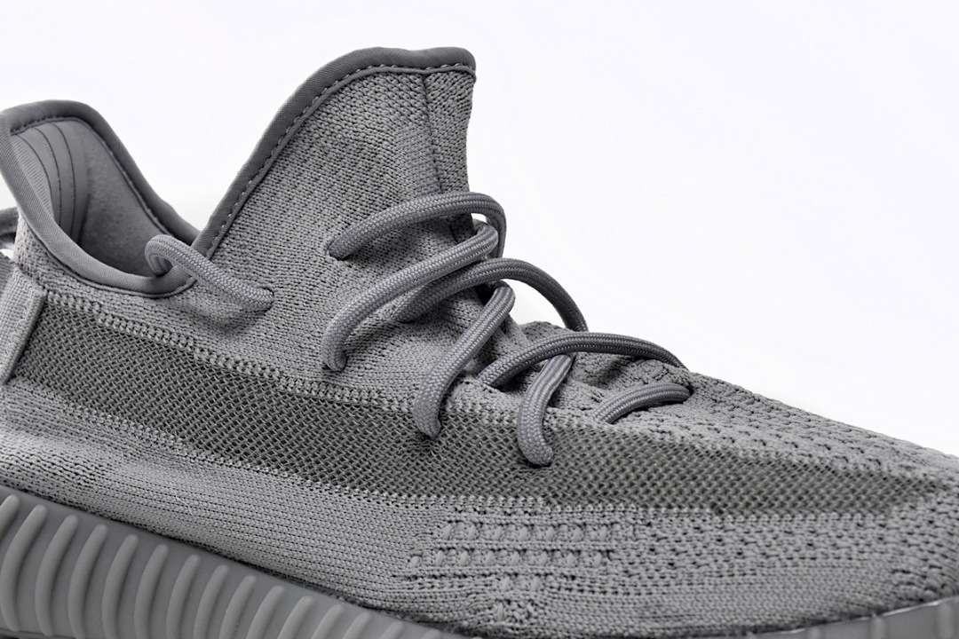 IF3219 adidas Yeezy Boost 350 V2 Lian Hua Hui