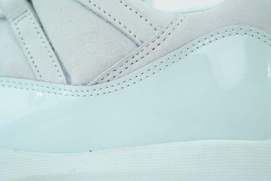  Air Jordan 11 Retro Low Limited Edition IW1882-300