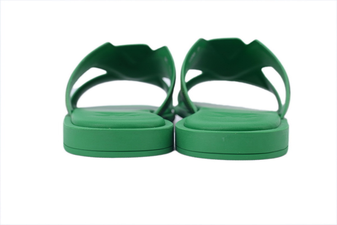 LOUIS VUITTON Oasis Green Grid