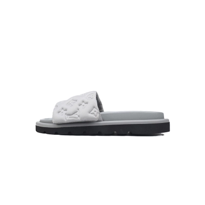 LOUIS VUITTON Pool Pillow Comfort 01
