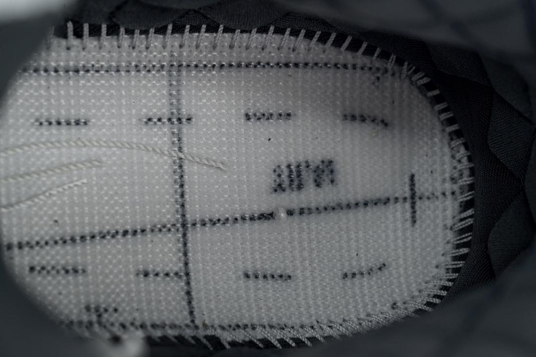 re  Air Jordan 3 Retro OG SP