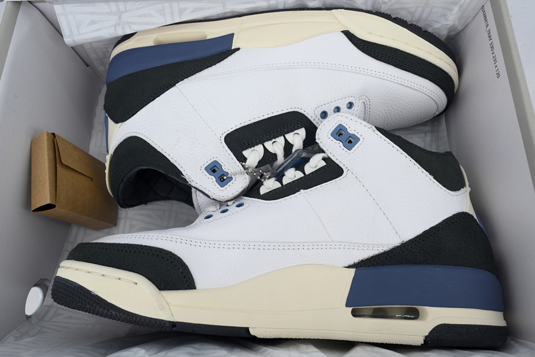 re  Air Jordan 3 Retro OG SP