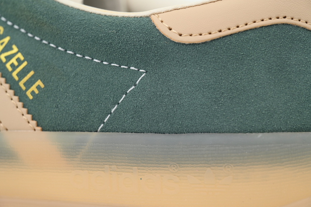 Shadow Green Warm Sandstone