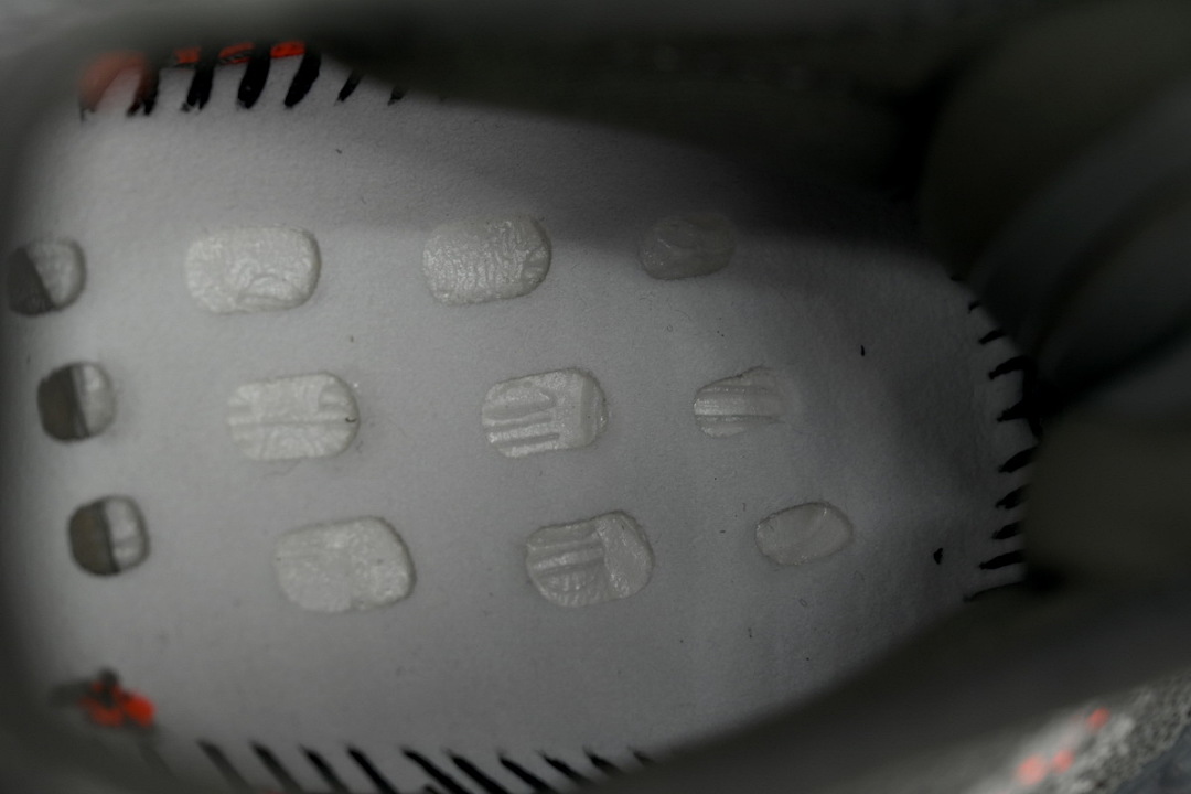 V2 adidas Yeezy 350 V2 Green Grey  HQ7045