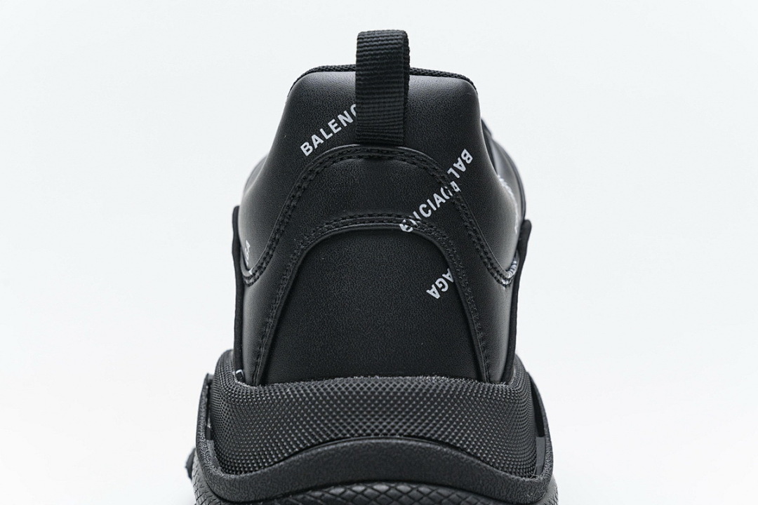 Balenciaga Triple S Black W06E2 2020 