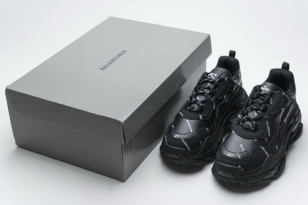 Balenciaga Triple S Black W06E2 2020 