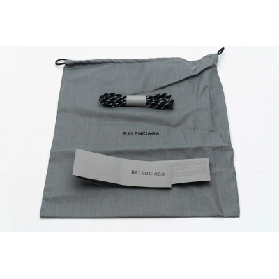 W09E1 7320 Balenciaga Triple S Black Silver 02