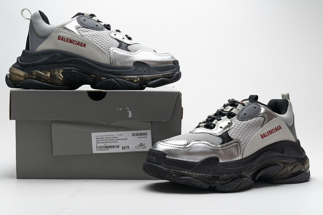 W09E1 7320 Balenciaga Triple S Black Silver