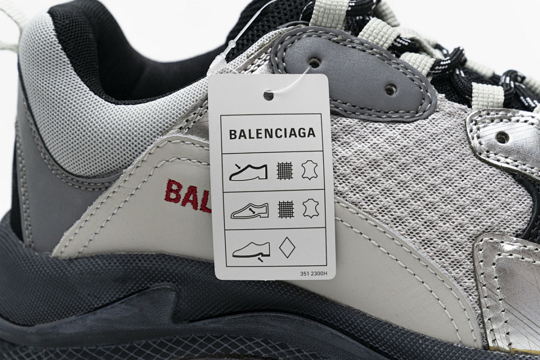 W09E1 7320 Balenciaga Triple S Black Silver