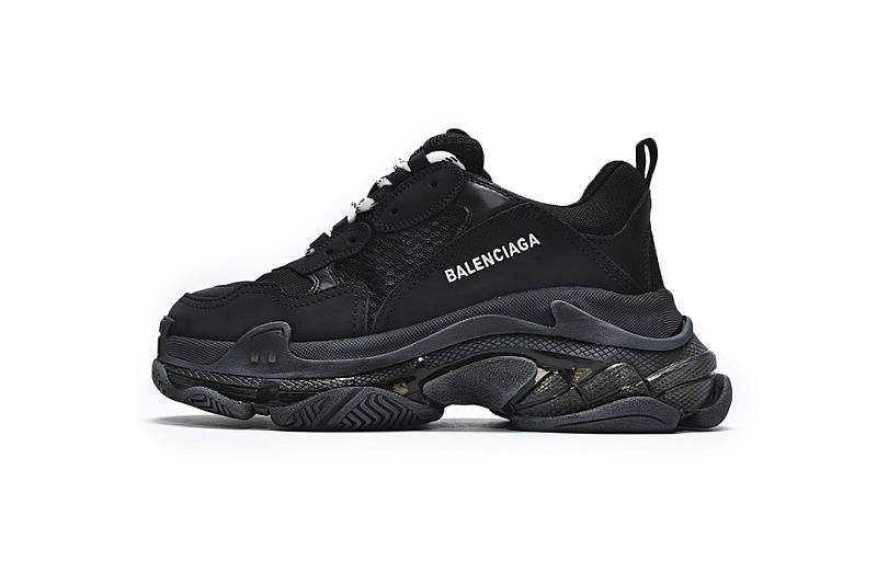 W09O1 1000 Balenciaga Triple S Black