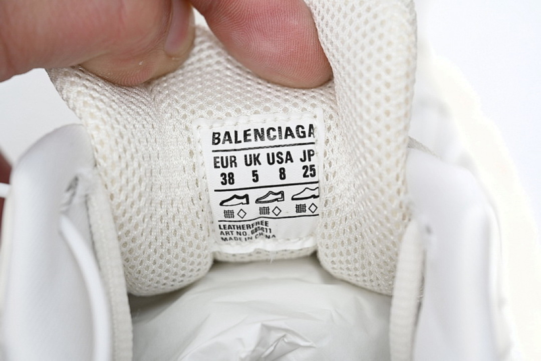 Tênis Balenciaga 10XL Branco Creme W1RB3 1201