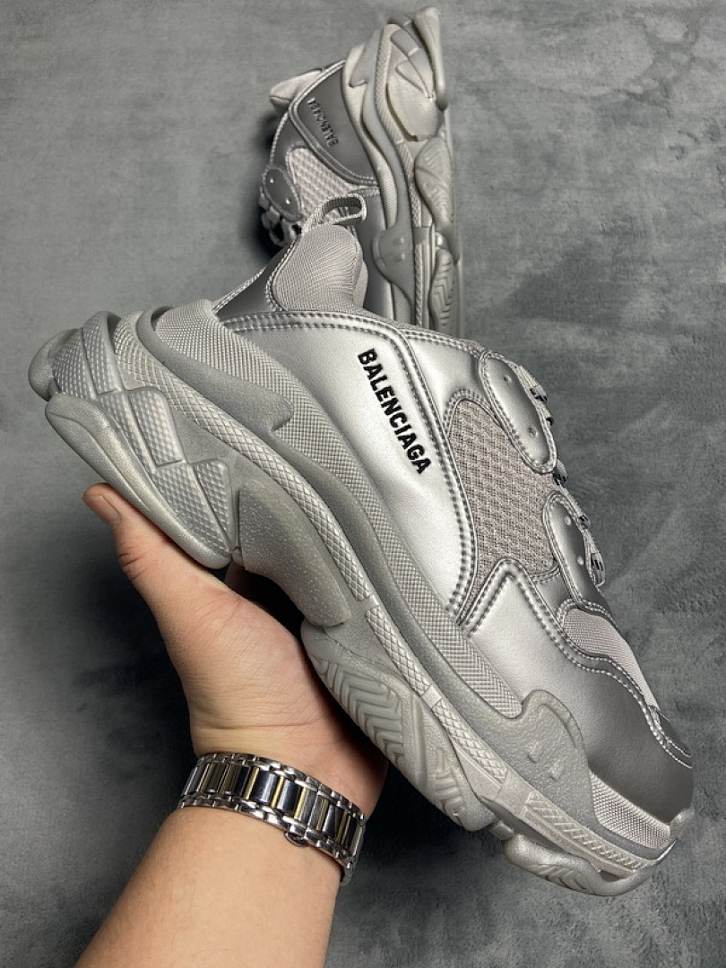 Balenciaga Triple S Light Gray Silver W2FS2 8100 