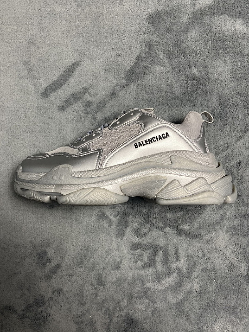 Balenciaga Triple S Light Gray Silver W2FS2 8100 
