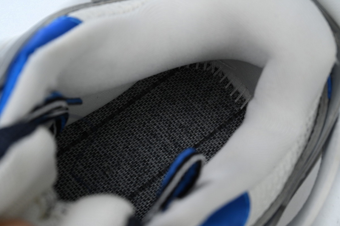 Baskets de sport Balenciaga blanches, grises et bleues W2FS9 9051