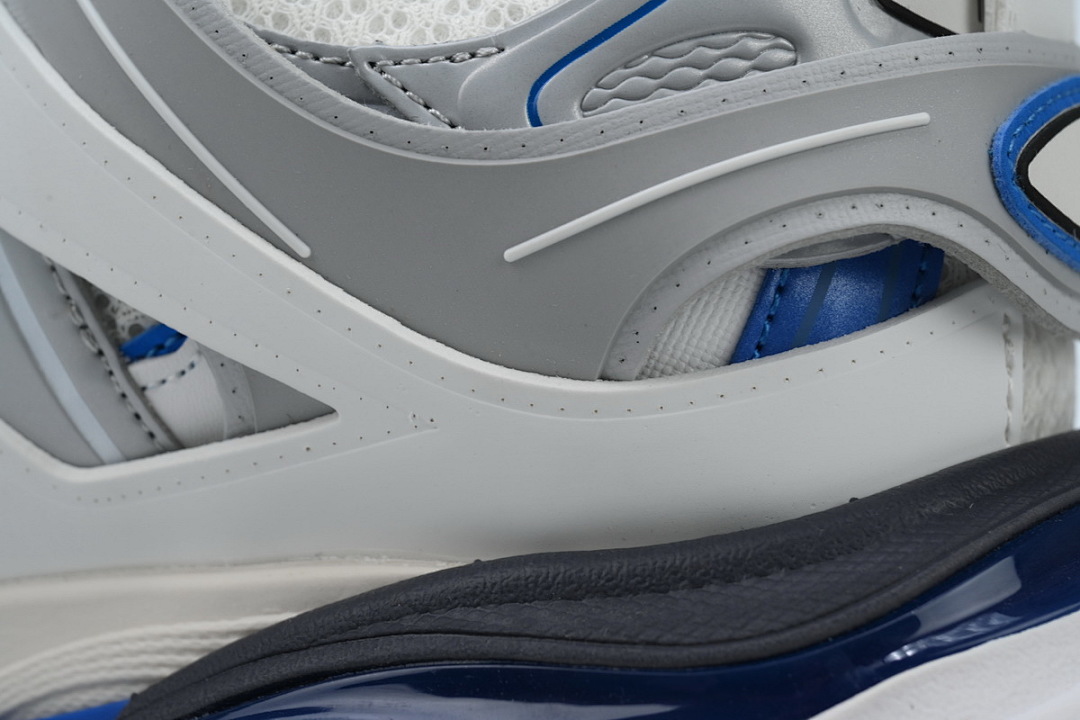 Baskets de sport Balenciaga blanches, grises et bleues W2FS9 9051