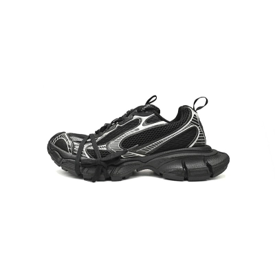 W2RB8 1090 Balenciaga Black And White 01