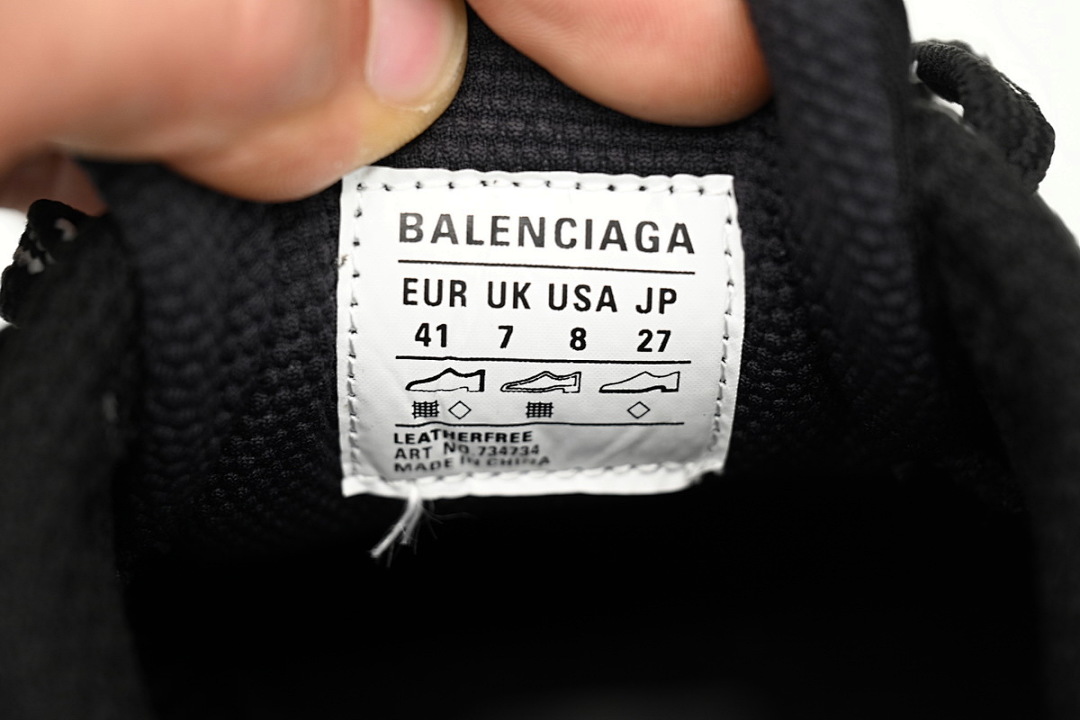 W2RB8 1090 Balenciaga Black And White