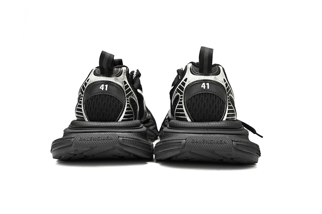 W2RB8 1090 Balenciaga Black And White