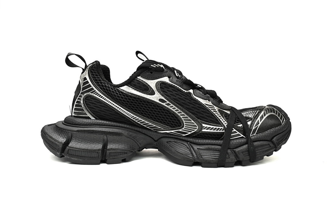 W2RB8 1090 Balenciaga Black And White