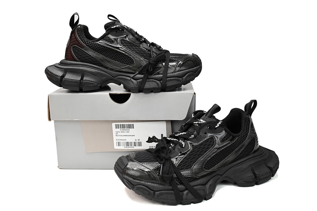 W2RB8 2901 Balenciaga Black And White