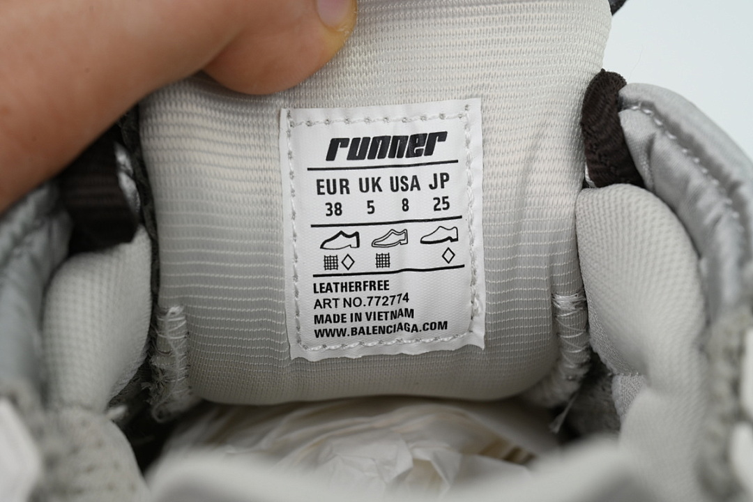 Balenciaga Runner Grey White Black Olive W3RMU 2000