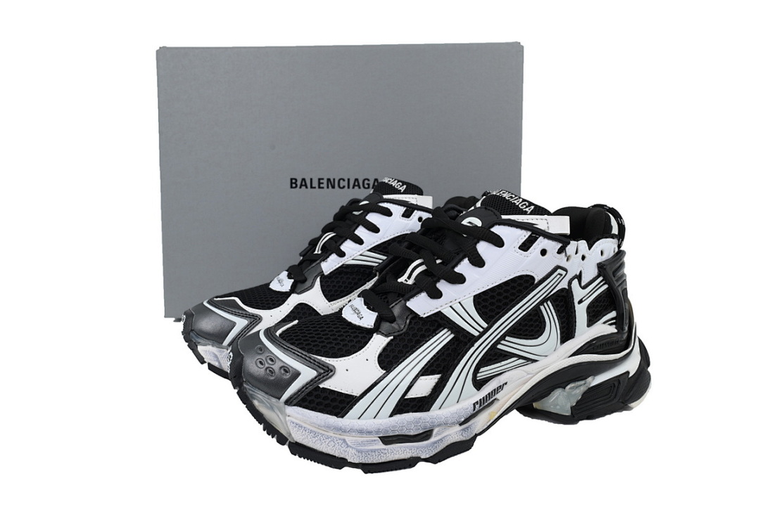 Balenciaga Runner White Black Grey W3RMU 9010