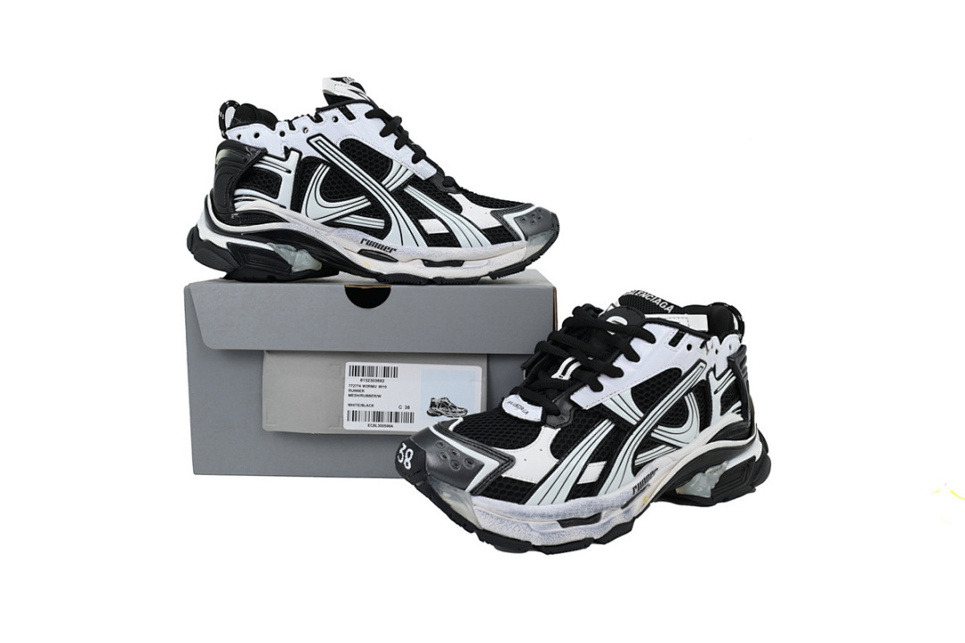 Balenciaga Runner White Black Grey W3RMU 9010