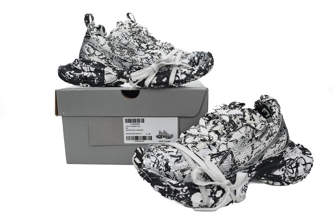 Balenciaga Luminous White Graffiti W3XDC 0135