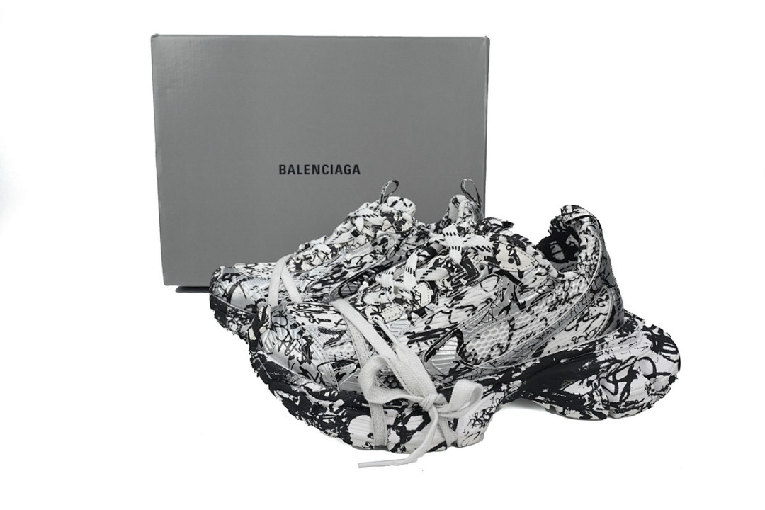 Balenciaga Luminous White Graffiti W3XDC 0135