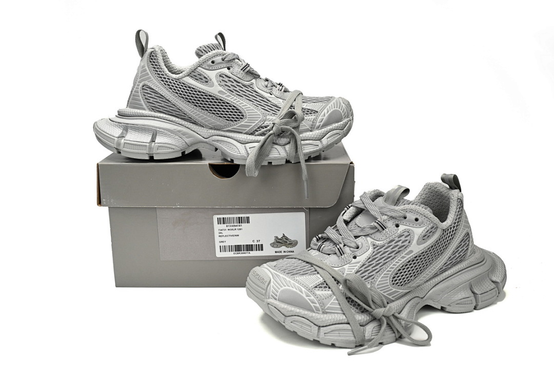 Tênis Balenciaga Track cinza refletivo W3XLR 1281 