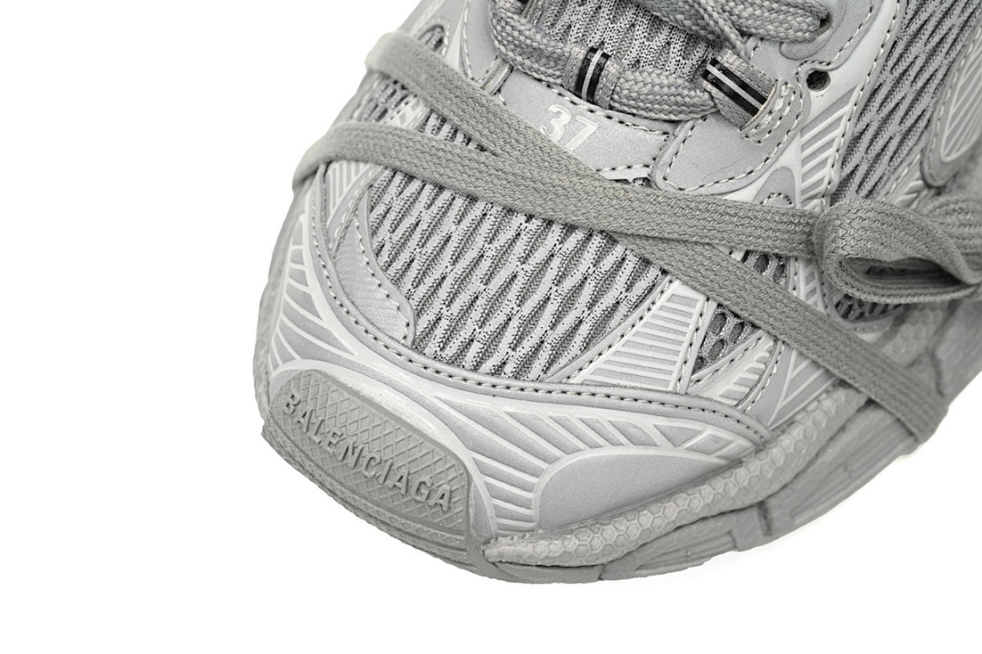 Tênis Balenciaga Track cinza refletivo W3XLR 1281 